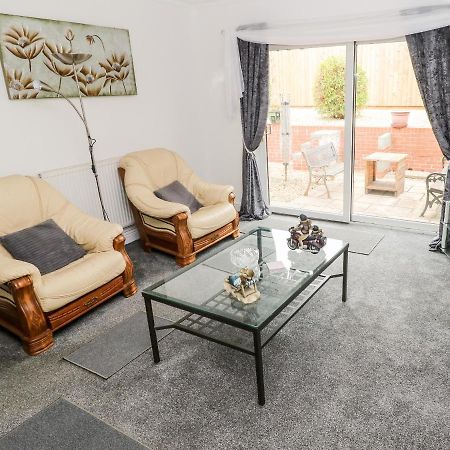 23 Charles Thomas Avenue Villa Pembroke Dock Ngoại thất bức ảnh