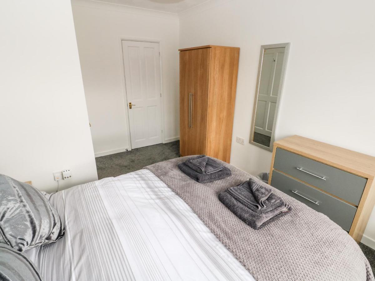 23 Charles Thomas Avenue Villa Pembroke Dock Ngoại thất bức ảnh