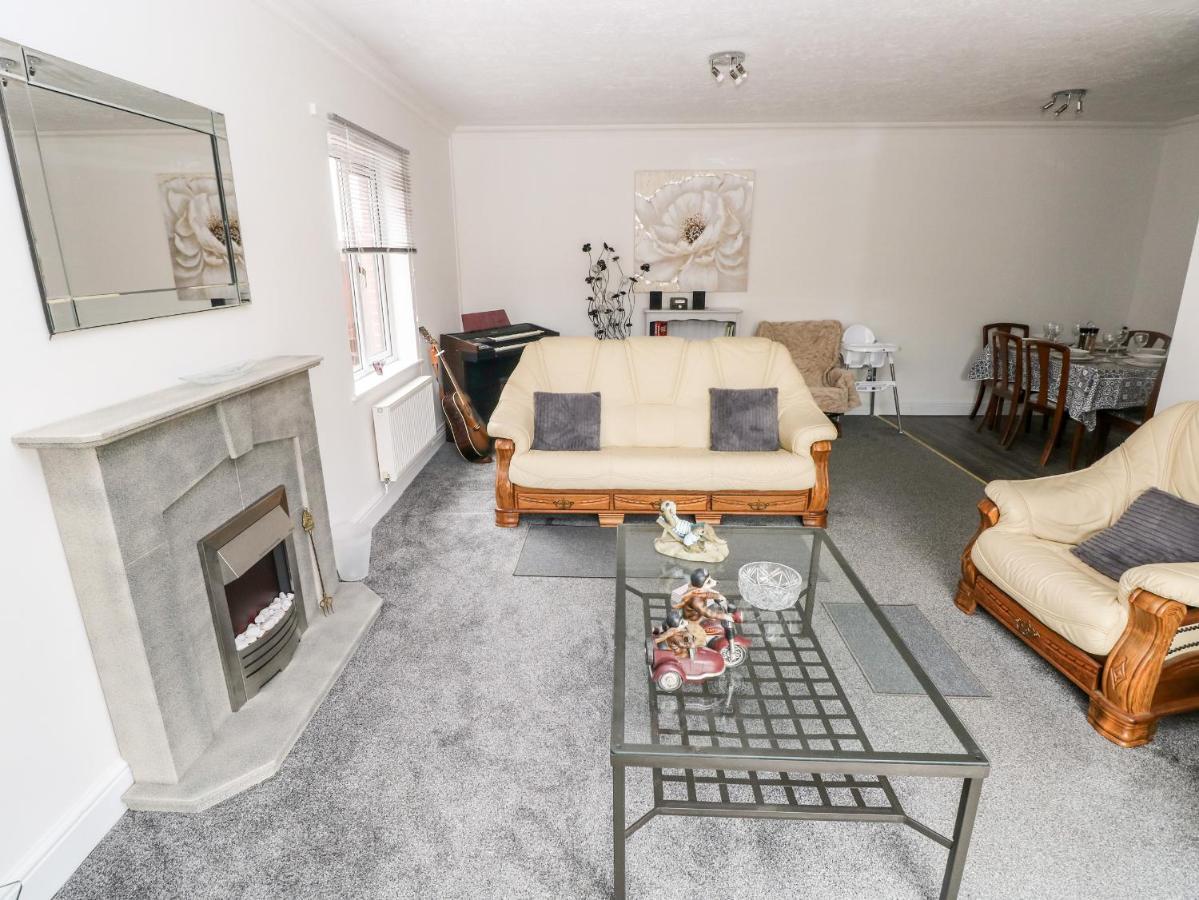 23 Charles Thomas Avenue Villa Pembroke Dock Ngoại thất bức ảnh